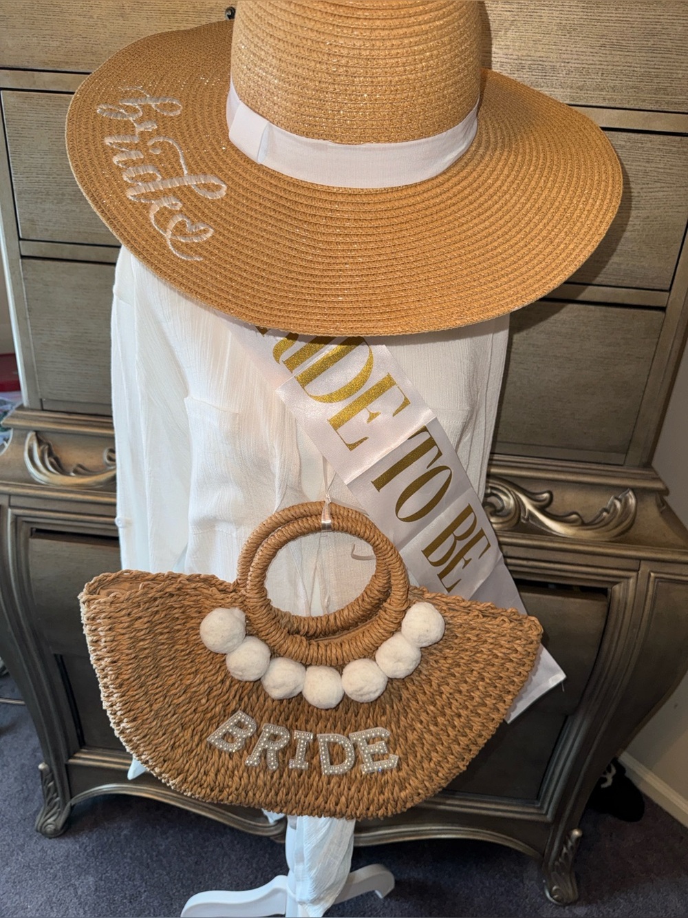 Bride Straw Tote Bag and Sun Hat Set - BUNDLE
CALLING ALL BRIDES TO BE👰